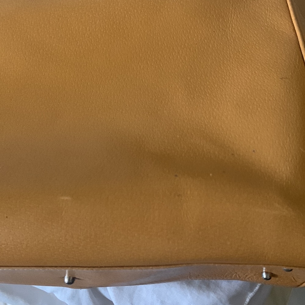 Vintage Gucci tote - Picture 13 of 17